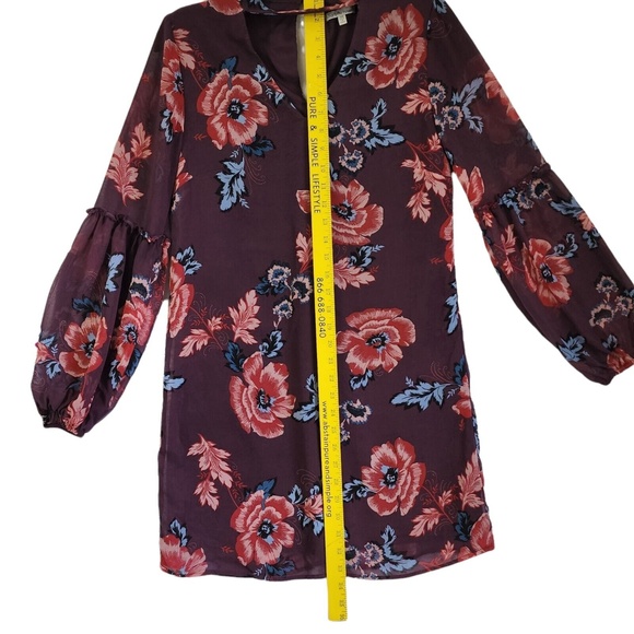 Charlotte Russe Lined Dress With Keyhole Neckline Mauve Size XS Knee Length - Picture 9 of 12